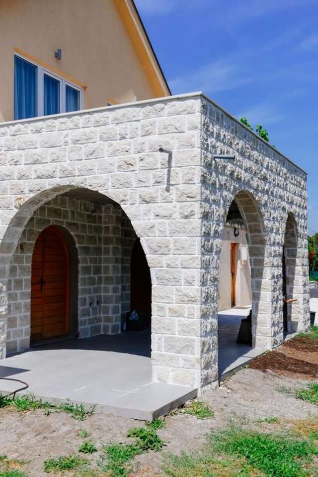 Апартаменты Djukic Winery Подгорица-35